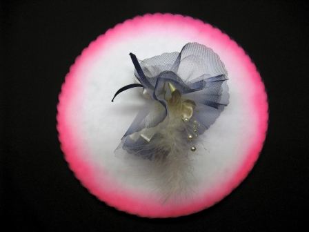 Tulle à dragées bord teinté pour mariage baptême et communion : Tulle à dragées bord teinté fuchsia pour mariage baptême et communion