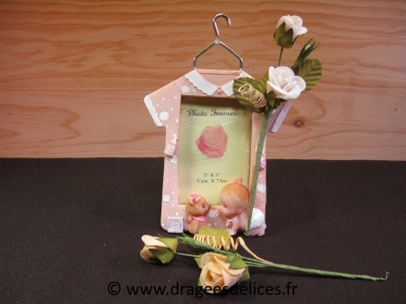 Bouquet de rose en feutrine avec feuilles et bouton de rose