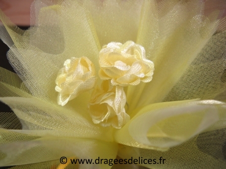 Fleurette pour décoration de mariage, baptême ou communion