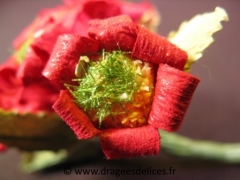 Fleur soleil d´or pour décoration de tulle mariage baptême et communion Rouge