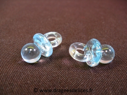 Tétine translucide