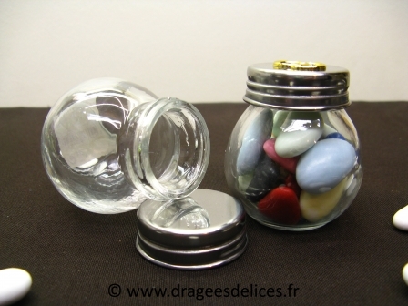 Pot en verre avec bouchon à vis métallique : Pot en verre pour dragées avec bouchon à vis métallique