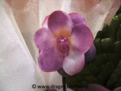 Violette, fleur pour décorer ronds de tulle et boites de dragées Violet