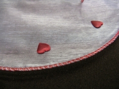 Tulle avec des cœurs en voile brillant pour dragées Rouge