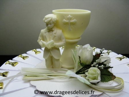 Gâteau à dragées pas cher pour communion garçon ou fille : Gâteau à dragées pas cher pour communion garçon