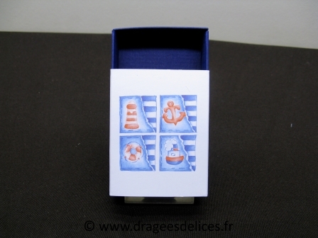 Boite à tiroir pour dragées baptême collection marins : Boite à tiroir sur le thème de la mer pour dragées de baptême
