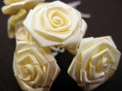 Grosse rosette ourlée pour mariage, baptême et communion Jaune
