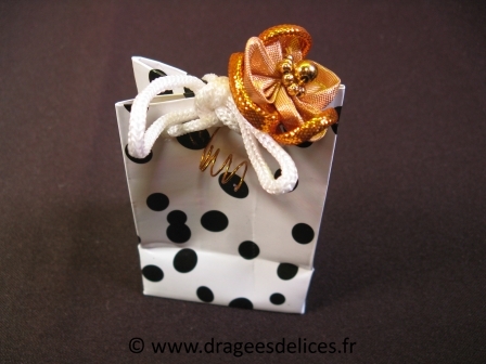 Fleur Babette dorée avec tige or pour mariage oriental