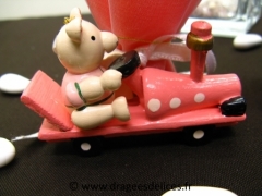 Ours sur sa locomotive Rose
