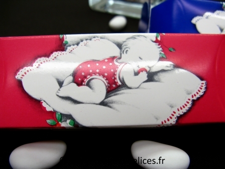 Boite baptême en forme de papillote collection bébé fait la sieste : Boite baptême en forme de papillote collection bébé fait la sieste