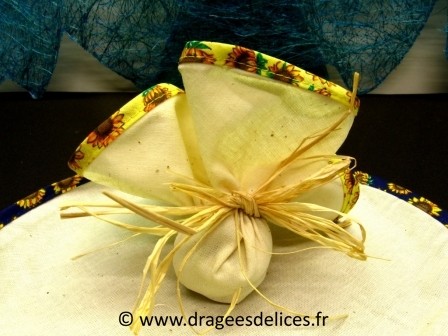 Tulle à dragées Provence tournesol pour thème nature